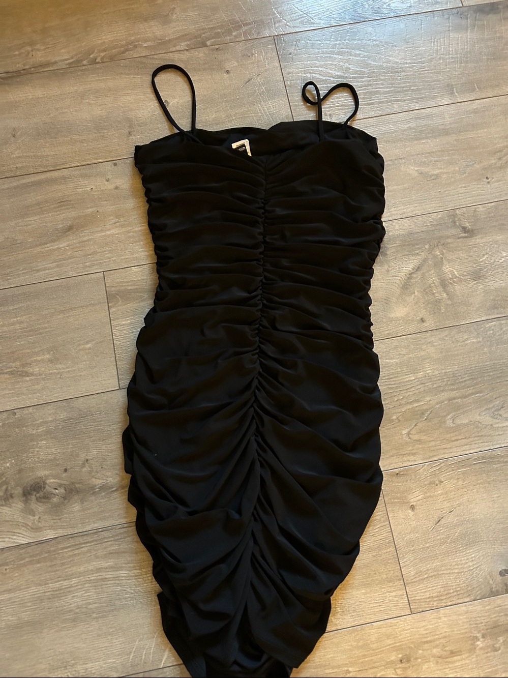 Classic Slim Ruched Mini Dress in Black - Picture 12 of 12